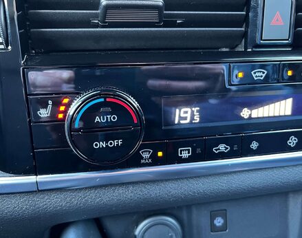 Nissan Qashqai 1.3 Qashqai Tekna DiG-T MHEV CVT 5dr 44