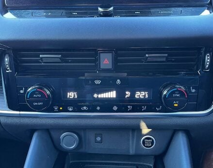 Nissan Qashqai 1.3 Qashqai Tekna DiG-T MHEV CVT 5dr 43