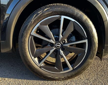 Nissan Qashqai 1.3 Qashqai Tekna DiG-T MHEV CVT 5dr 16