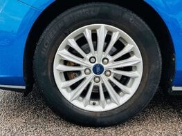 Ford Focus 1.5 Focus Titanium 5dr 13