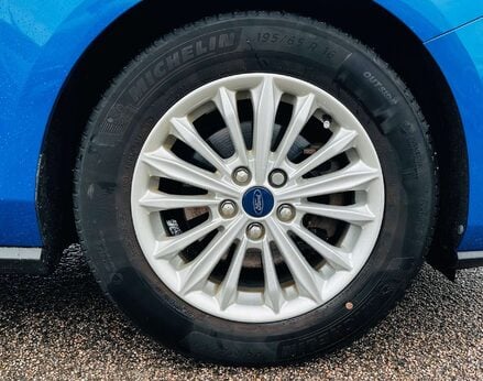 Ford Focus 1.5 Focus Titanium 5dr 16