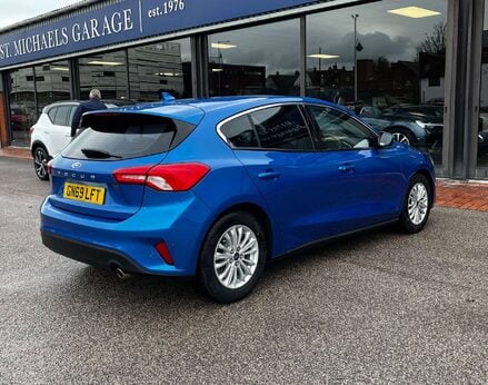 Ford Focus 1.5 Focus Titanium 5dr 8