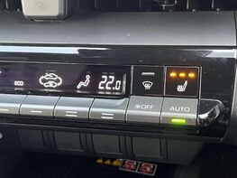 Toyota C-HR 1.8 C-HR Design HEV CVT 5dr 45