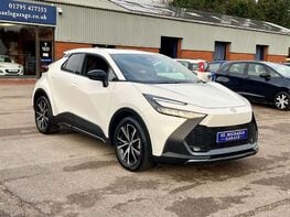 Toyota C-HR 1.8 C-HR Design HEV CVT 5dr 4