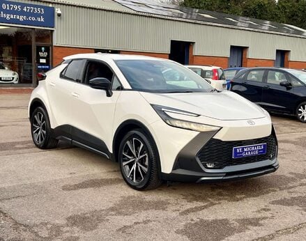 Toyota C-HR 1.8 C-HR Design HEV CVT 5dr 4