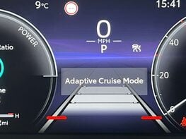 Toyota C-HR 1.8 C-HR Design HEV CVT 5dr 28