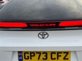 Toyota C-HR 1.8 C-HR Design HEV CVT 5dr 65