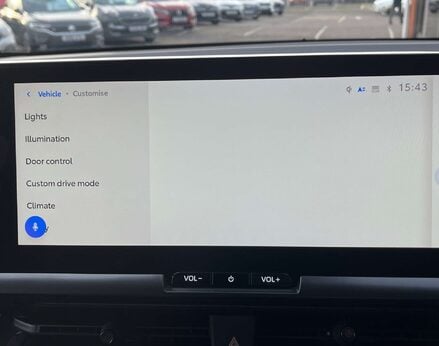 Toyota C-HR 1.8 C-HR Design HEV CVT 5dr 41