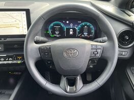 Toyota C-HR 1.8 C-HR Design HEV CVT 5dr 20