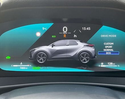 Toyota C-HR 1.8 C-HR Design HEV CVT 5dr 22