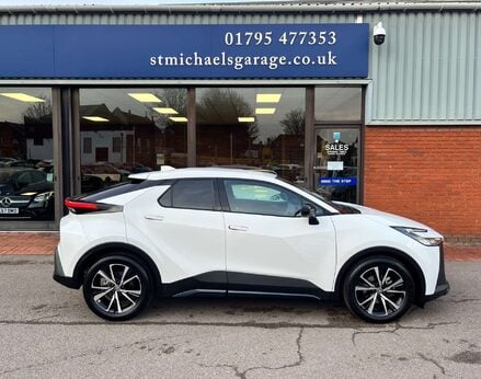 Toyota C-HR 1.8 C-HR Design HEV CVT 5dr 10