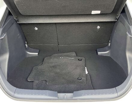 Toyota C-HR 1.8 C-HR Design HEV CVT 5dr 62