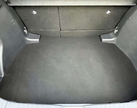 Toyota C-HR 1.8 C-HR Design HEV CVT 5dr 63