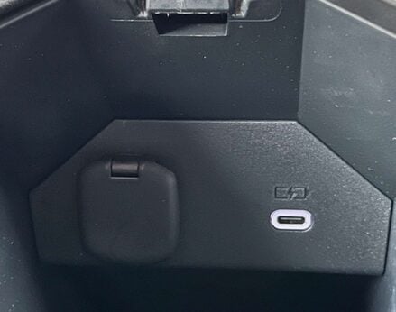 Toyota C-HR 1.8 C-HR Design HEV CVT 5dr 46