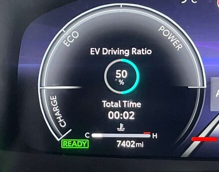 Toyota C-HR 1.8 C-HR Design HEV CVT 5dr 26