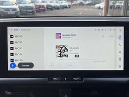 Toyota C-HR 1.8 C-HR Design HEV CVT 5dr 35