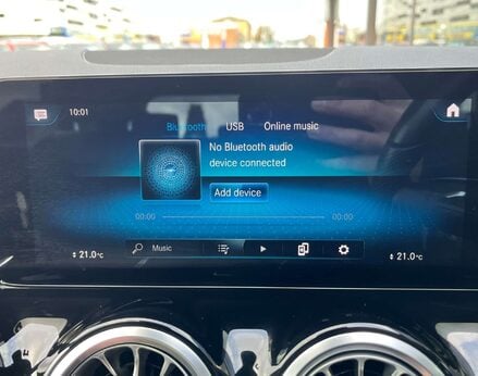 Mercedes-Benz B Class 2.0 B 200 AMG Line Edition Premium D Auto 5dr 37