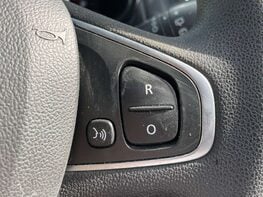 Renault Clio 1.1 Clio Play 5dr 36