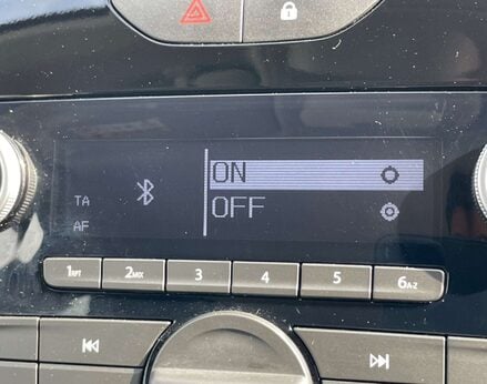 Renault Clio 1.1 Clio Play 5dr 28