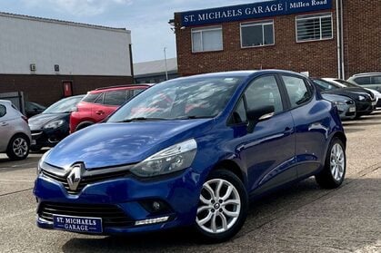 Renault Clio 1.1 Clio Play 5dr