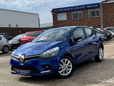 Renault Clio 1.1 Clio Play 5dr