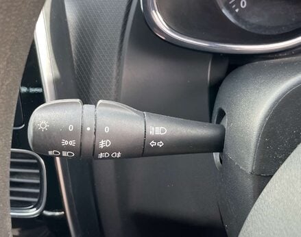 Renault Clio 1.1 Clio Play 5dr 37