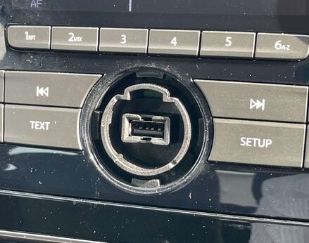 Renault Clio 1.1 Clio Play 5dr 30