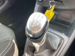 Renault Clio 1.1 Clio Play 5dr 33