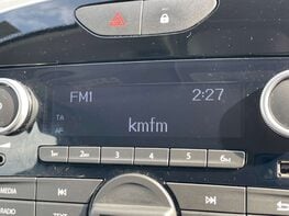 Renault Clio 1.1 Clio Play 5dr 24