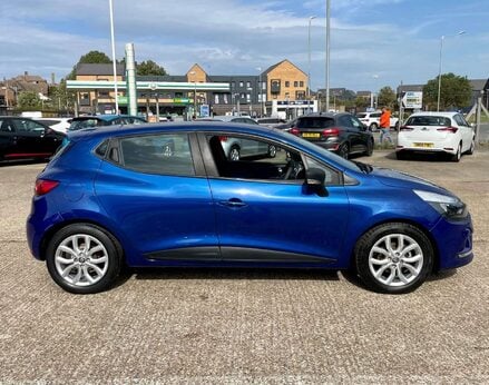 Renault Clio 1.1 Clio Play 5dr 10