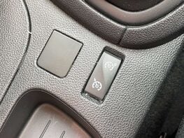 Renault Clio 1.1 Clio Play 5dr 34