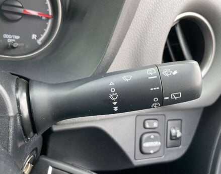 Toyota Yaris 1.3 Yaris Icon VVT-I 5dr 42