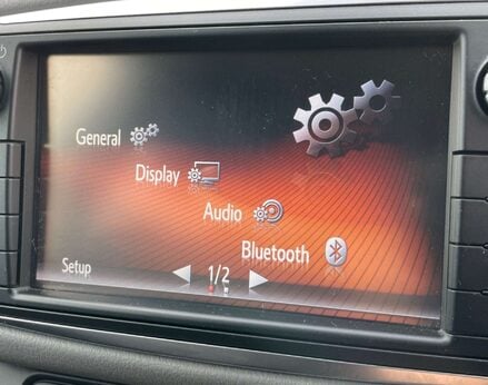 Toyota Yaris 1.3 Yaris Icon VVT-I 5dr 29