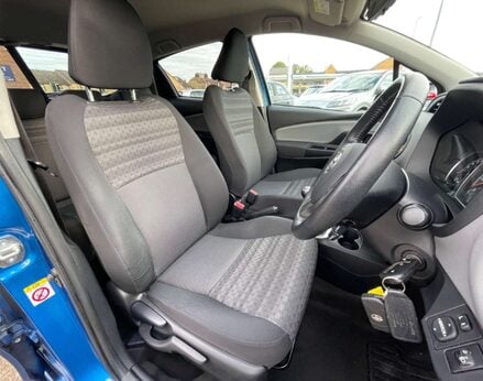 Toyota Yaris 1.3 Yaris Icon VVT-I 5dr 46