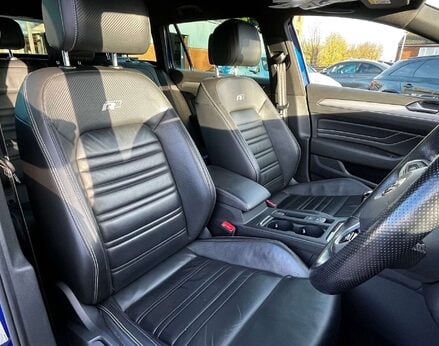 Volkswagen Passat 1.5 Passat R-Line TSi Evo 5dr 22