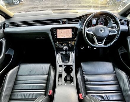Volkswagen Passat 1.5 Passat R-Line TSi Evo 5dr 2