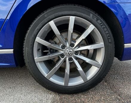 Volkswagen Passat 1.5 Passat R-Line TSi Evo 5dr 14