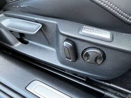 Volkswagen Passat 1.5 Passat R-Line TSi Evo 5dr 20