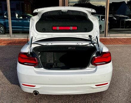 BMW 2 Series 1.5 218I SE Auto 2dr 65