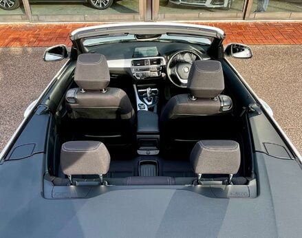 BMW 2 Series 1.5 218I SE Auto 2dr 6