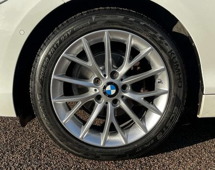 BMW 2 Series 1.5 218I SE Auto 2dr 17