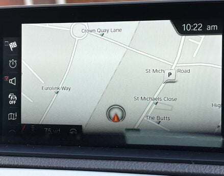 BMW 2 Series 1.5 218I SE Auto 2dr 30