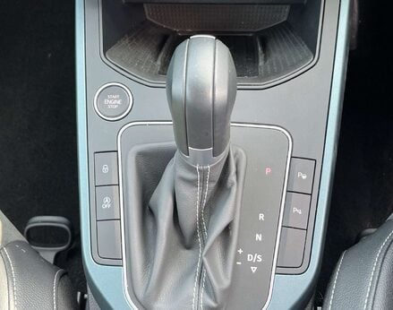 SEAT Arona 1.0 Arona Xperience Luxury EcoTSI Semi-Auto 5dr 57