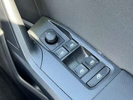 SEAT Arona 1.0 Arona Xperience Luxury EcoTSI Semi-Auto 5dr 63
