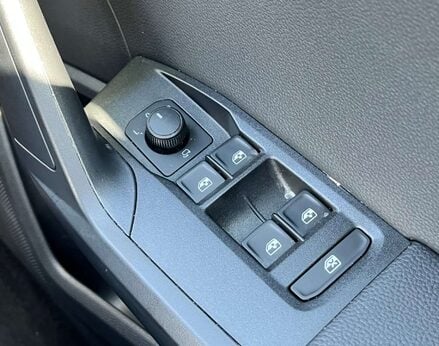SEAT Arona 1.0 Arona Xperience Luxury EcoTSI Semi-Auto 5dr 63