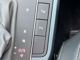 SEAT Arona 1.0 Arona Xperience Luxury EcoTSI Semi-Auto 5dr 56