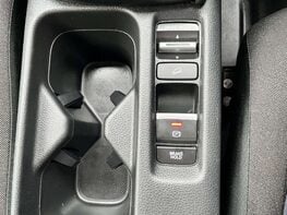 Honda HR-V 1.5 HR-V Elegance i-MMD CVT 5dr 47