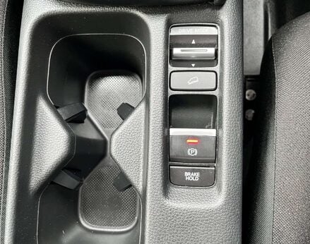 Honda HR-V 1.5 HR-V Elegance i-MMD CVT 5dr 47