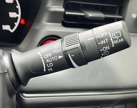 Honda HR-V 1.5 HR-V Elegance i-MMD CVT 5dr 57