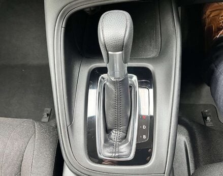 Honda HR-V 1.5 HR-V Elegance i-MMD CVT 5dr 46